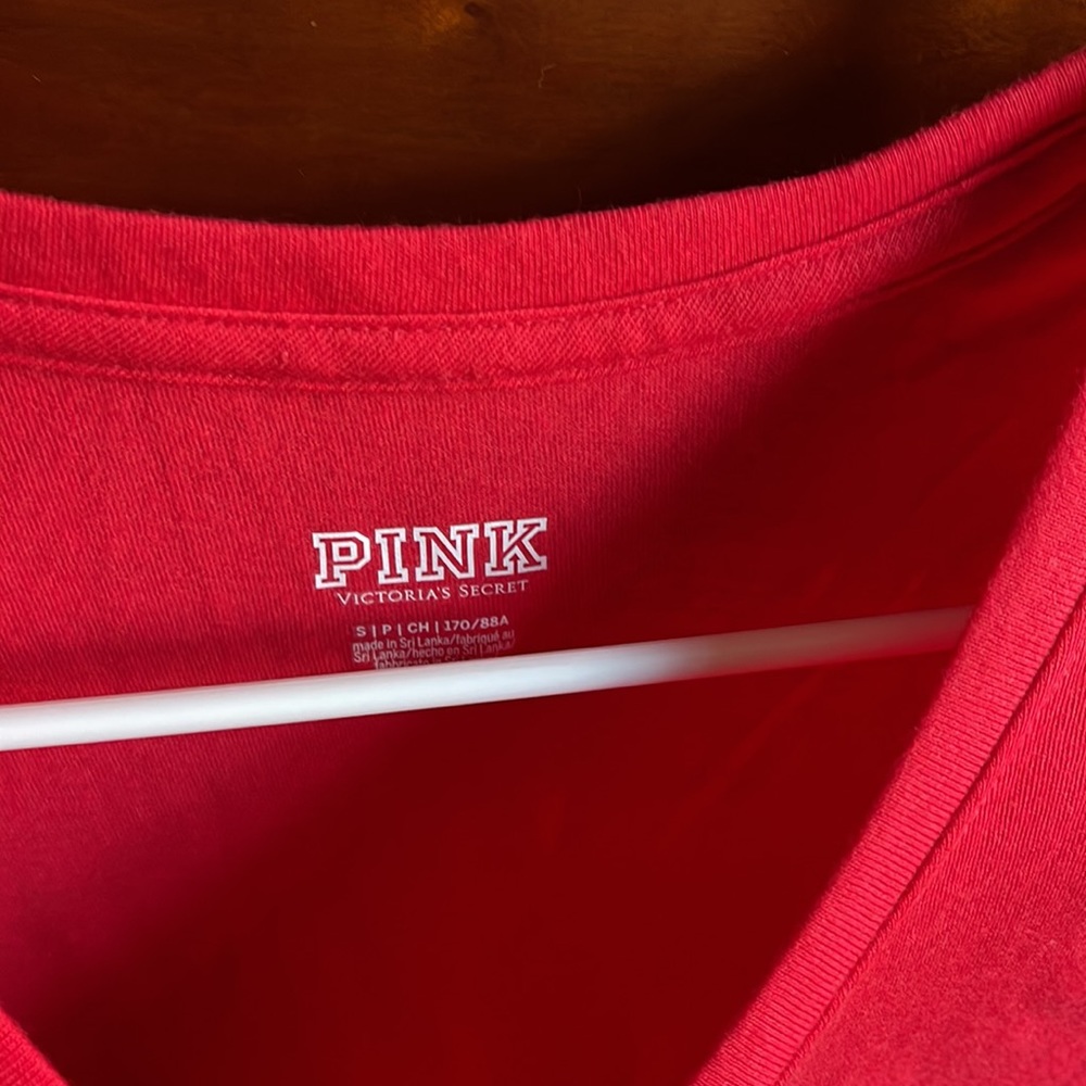 Vs Pink red pepper crew tee - Picture 6 of 7